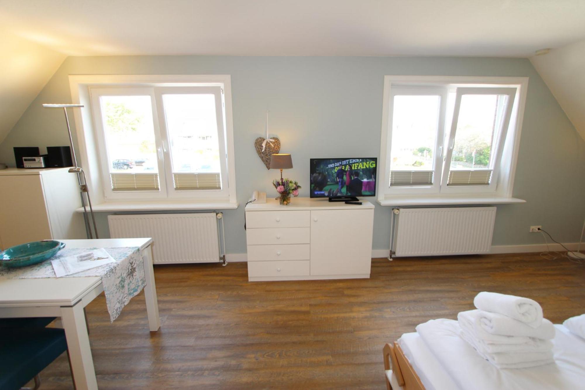 Haus Guenther - Mittelweg 1, App 1 Wenningstedt-Braderup Dış mekan fotoğraf